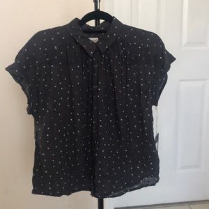 Universal Thread Shirt
